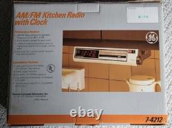 NEW Vintage GE Spacemaker UNDER CABINET Kitchen AM/FM RADIO with Clock 7-4212