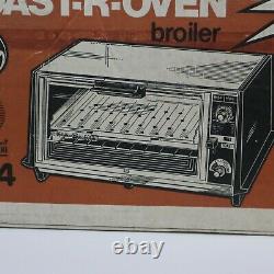 New in Box Vintage General Electric GE T114 Toast-R-Oven Toaster Oven