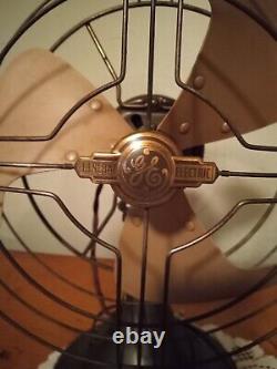 Nice 1940s General Electric Vortalex Oscillating Desk Fan, working condition