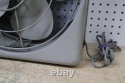 Nice Clean Vintage GE General Electric Metal Double Adjustable Window Box Fan US