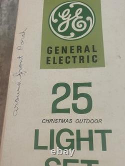 READ! Two vintage General Electric 25 Christmas light sets