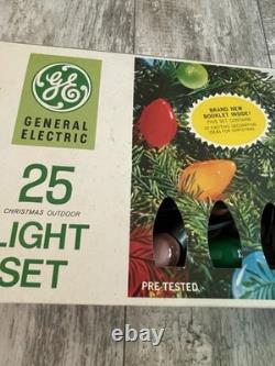 READ! Two vintage General Electric 25 Christmas light sets