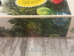 READ! Two vintage General Electric 25 Christmas light sets
