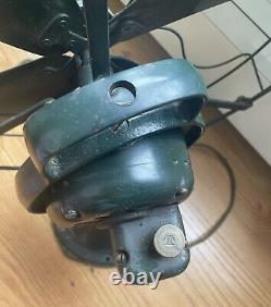 Rare Antique GENERAL ELECTRIC Vintage OSCILLATES! Desk Fan Army Green WORKS