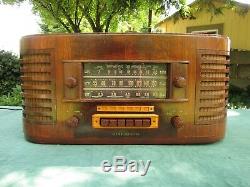 Rare Vintage General Electric J-71 Radio