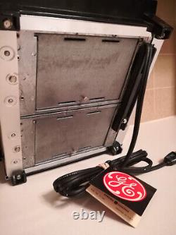 Retro 1970s Vintage Model #T-128 GE General Electric 4 Slice Toaster, Never Used