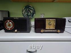 Two vintage General Electric radios