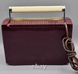 VINTAGE 1952 General Electric Burgundy 4-Tube Portable AM Radio, Model 607