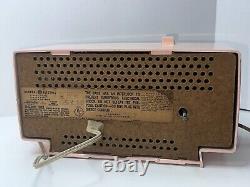 VINTAGE ATOMIC PINK 1962 Mid Century GE AM ALARM CLOCK RADIO MODEL C-466A