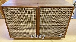 VINTAGE GENERAL ELECTRIC T-1000C TUBE STEREO Have not plugged in