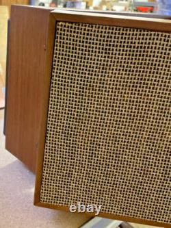 VINTAGE GENERAL ELECTRIC T-1000C TUBE STEREO Have not plugged in