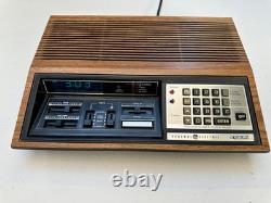 VINTAGE General Electric GE 7-4885A Programmable Alarm Clock Radio 4885 WORKING