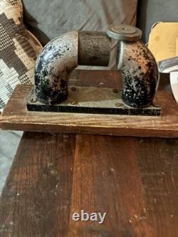 VINTAGE WWII era General Electric MAGNETRON MAGNET Miltary Radar Yoke Magnet