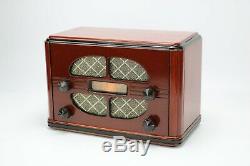 VIntage Old GE 1937 Wood Cabinet General Electric AM SW Tube Radio Model E52