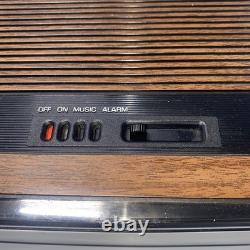 VTG Flip Clock AM/FM Radio Alarm 1984 General Electric Walnut 7-4305F WORKING