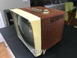 VTG General Electric 17 Portable TV withFaux Alligator Case RARE & SO Cool