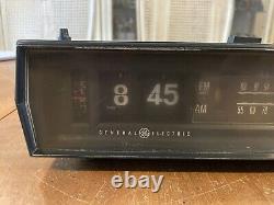 VTG General Electric Flip Clock Alarm Clock Radio GE Glowing Numbers 7-4333