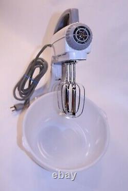 VTG General Electric Kitchen USA MCM Stand Mixer 10 Speed 3 Beater GE Whip 123M9