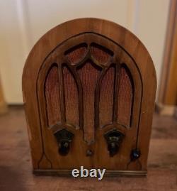 Vintage 1930's General Electric Tube Radio K-50-P Wooden Shell