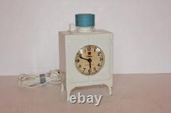 Vintage 1930s General Electric Telechron White GE Monitor Top Refrigerator Clock