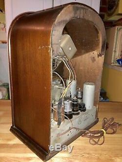 Vintage 1936 General Electric E-61 Tombstone Cathedral Radio