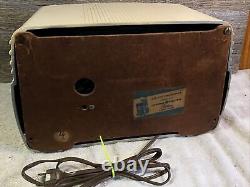 Vintage 1940's General Electric Model 201 AM Tube Radio Refurbished