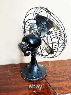 Vintage 1940s General Electric Vortalex Oscillating Desk Fan, working Antique