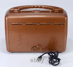 Vintage 1946/47 General Electric GE Radio 260 Portable Tube AM Short Wave