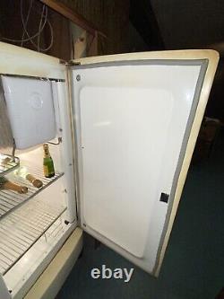 Vintage 1946 General Electric Refrigerator HC-6-GC