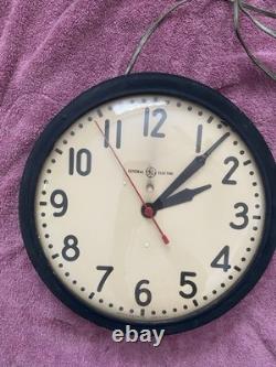 Vintage 1947 General Electric Wall Clock