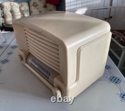Vintage 1948 General Electric Model 114 Tube AM Radio