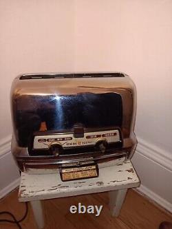 Vintage 1950's General Electric 2 slice toaster & Bottom tray warmer 25T83