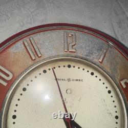 Vintage 1950's General Electric 2H26 Kitchen Wall Clock 7.5