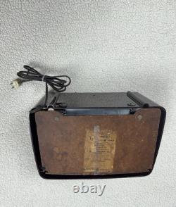 Vintage 1950s General Electric Model 135 Bakelite Tune Radio