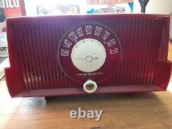 Vintage 1950s General Electric Model Red Bakelite Tube Radio