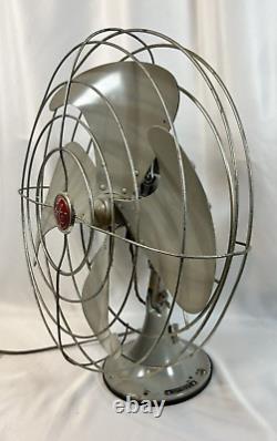 Vintage 1951 General Electric GE Vortalex 16 Fan F11V163 No. 33 Oscillating