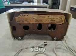 Vintage 1953 General Electric Radio, Model 543 -== Restored==