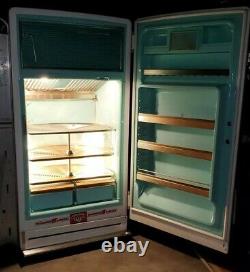 Vintage 1956 GE General Electric refrigerator Freezer Lazy Susan Model LM11N H1