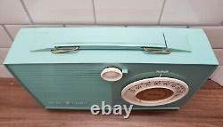 Vintage 1957 GE General Electric Tripmate Tube Radio Model P701