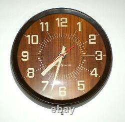 Vintage 1960's GE General Electric GE Wall Clock 14 Model # 2012 UNIQUE
