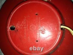 Vintage 1960's GENERAL ELECTRIC 2H26 Red/White WALL Kitchen CLOCK 7¼Diam WORKS