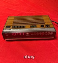 Vintage 1978 GE radio alarm clock-Amazing condition-estate sale find