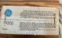Vintage 1980s General Electric GE Flip Clock Alarm Radio 7-4305 NEW Open Box Vintage 1980s General Electric GE Flip Clock Alarm Radio 7-4305 NEW Open Box