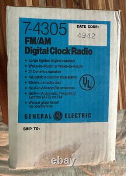 Vintage 1980s General Electric GE Flip Clock Alarm Radio 7-4305 NEW Open Box