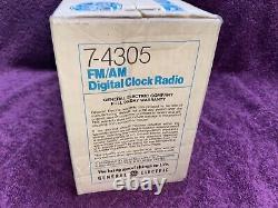 Vintage 1984 General Electric Flip Clock Radio Alarm Clock 7-4305 UNOPENED NEW