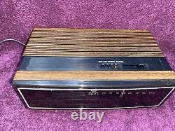 Vintage 1984 General Electric Flip Clock Radio Alarm Clock 7-4305F WORKING