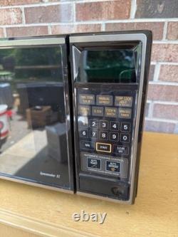 Vintage 1989 General Electric GE Spacemaker II Microwave JEM31H002 WORKS