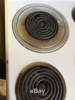 Vintage 50s General Electric Stove. Single Oven. Works Great. Great Condition