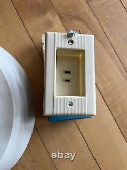 Vintage 50s MCM General Electric Wall Clock withelectric clock receptacle