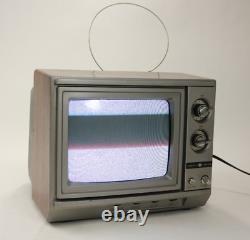 Vintage 80s 1987 GE General Electric 9'' Portable Color CRT Gaming TV 8-0904